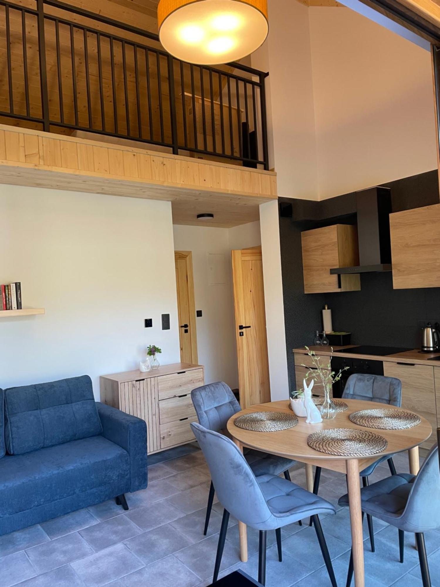 Lovelas - Apartamenty Smerek Eksteriør billede