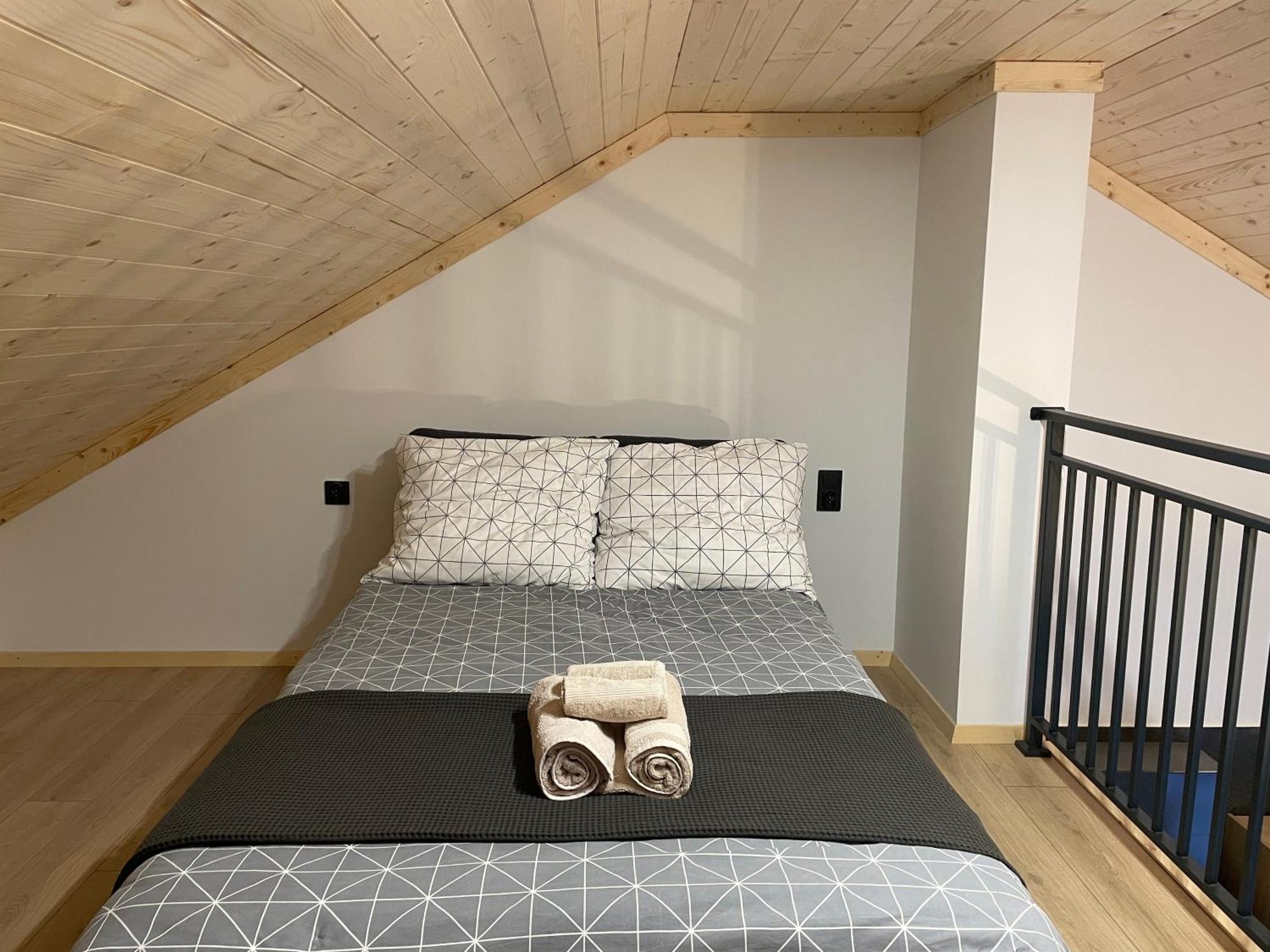 Lovelas - Apartamenty Smerek Eksteriør billede